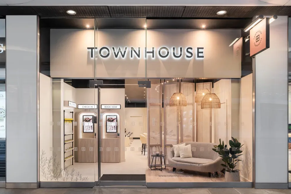 Townhouse Nail Salon, Victoria — Beauty Salon in London